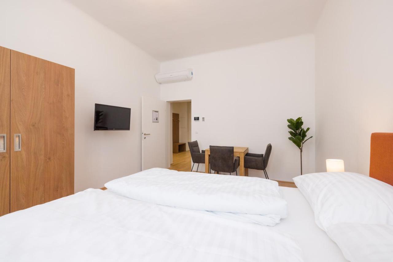 Vienna Stay Apartments Pezzl 1170 Bagian luar foto