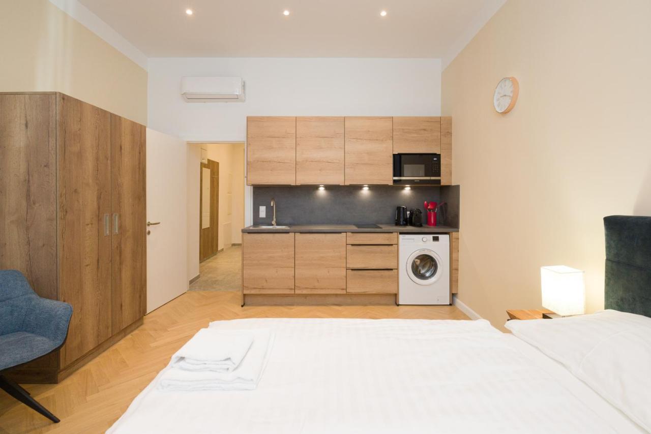 Vienna Stay Apartments Pezzl 1170 Bagian luar foto