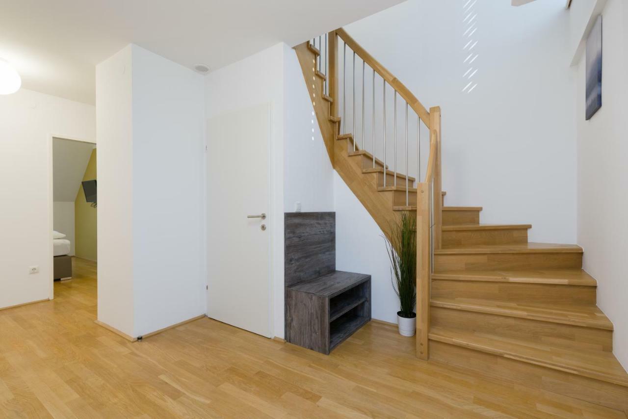 Vienna Stay Apartments Pezzl 1170 Bagian luar foto