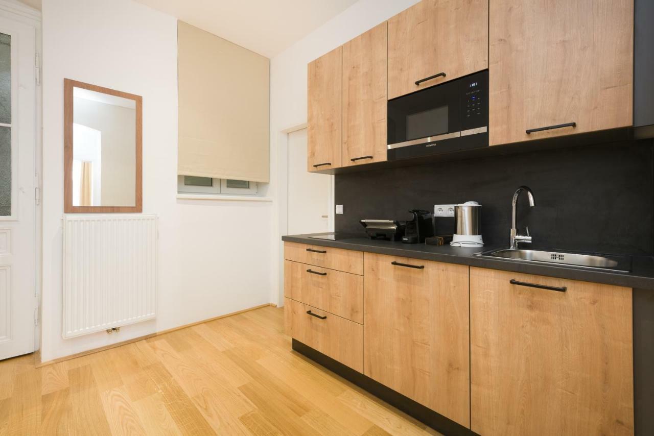 Vienna Stay Apartments Pezzl 1170 Bagian luar foto
