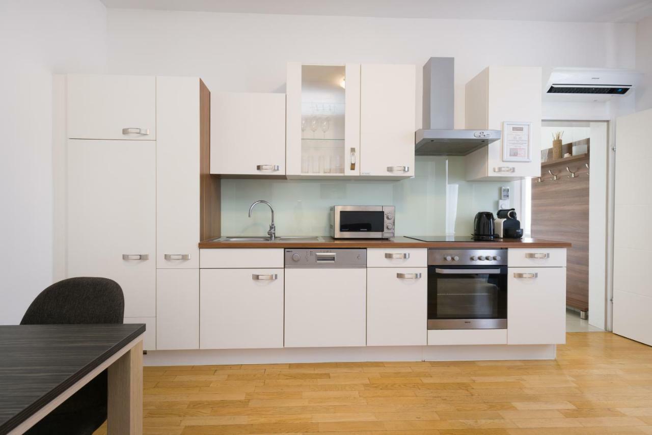 Vienna Stay Apartments Pezzl 1170 Bagian luar foto